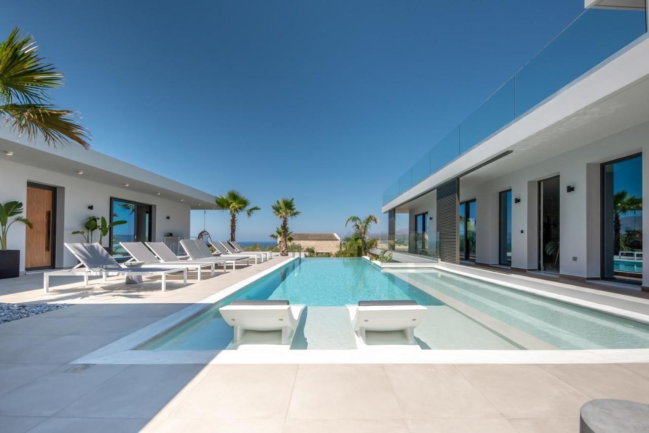 Villa Lydia I Superb Views, Two Pools, Next To The City Kíssamos Buitenkant foto